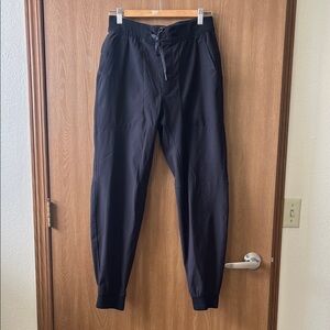 Lulu lemon Men’s medium Joggers